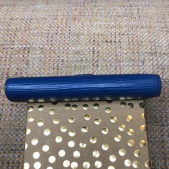 LOUIS VUITTON Toledo Blue Epi Leather Kisslock Porte Monnaie Viennois Wallet - Picture 6 of 15